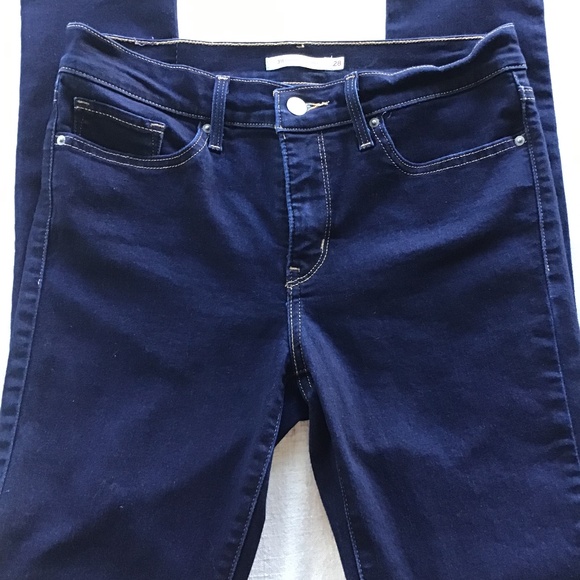 Levi’s women’s size 28, 311 shaping skinny, dark wash. - Picture 3 of 5